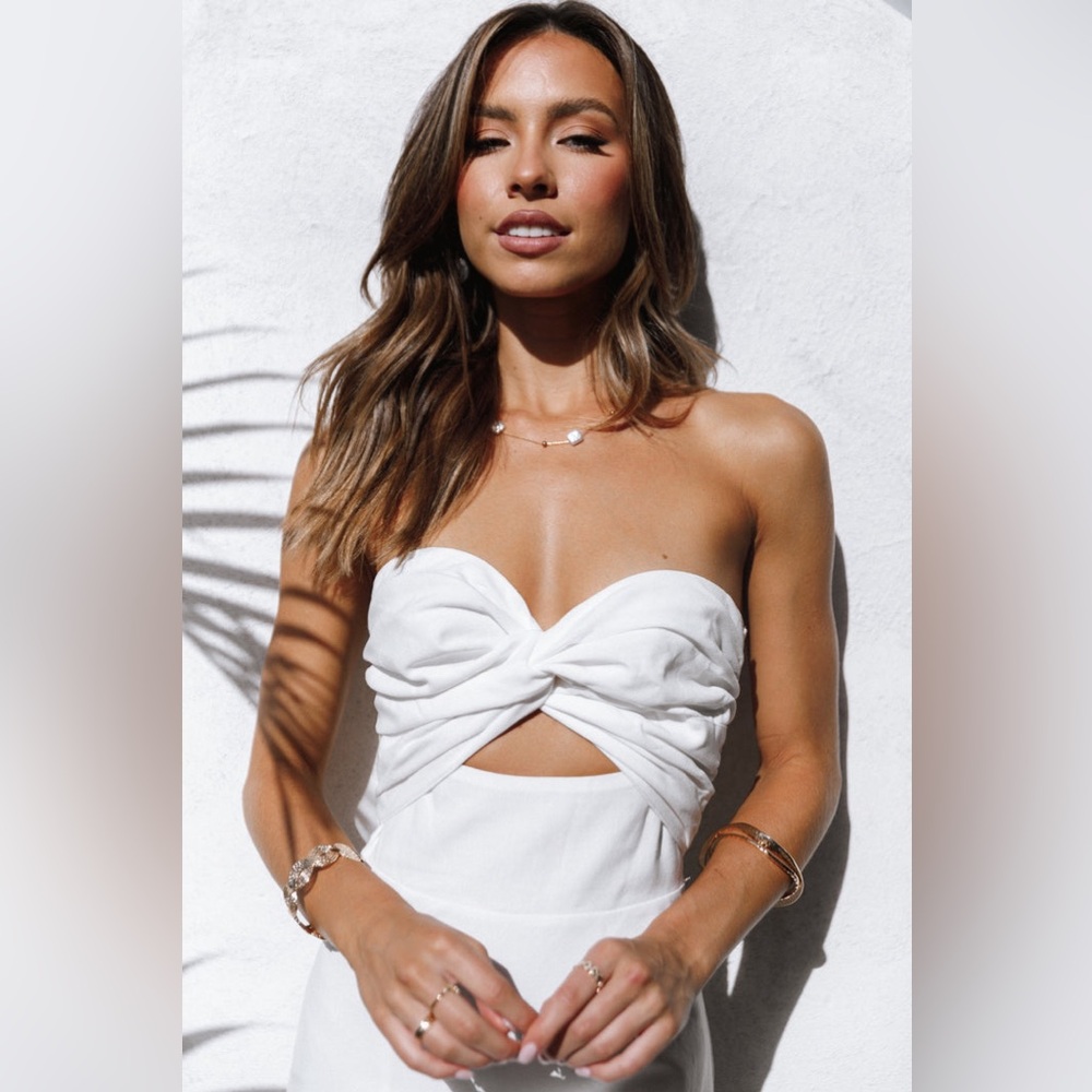 Petal & Pup White Midi Dress - Picture 2 of 9